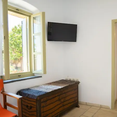 Domus Volto - Kythoikies Houses Casa vacanze Katsoulliánika